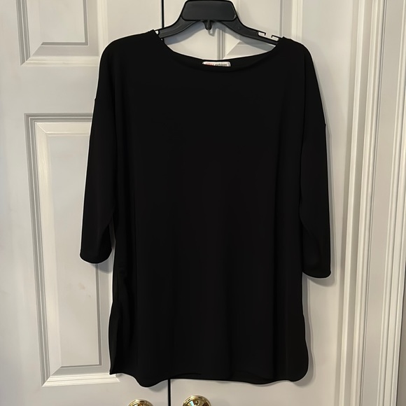 Color Eighteen Black Knit Top - Picture 1 of 3